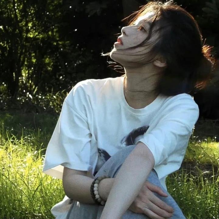 踏着波涛的少年